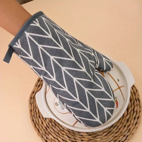 Nordic Style Heat-Resistant Oven Mitts